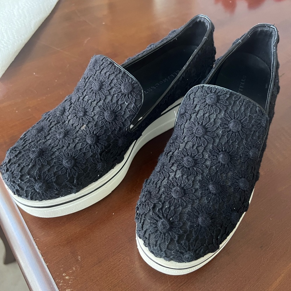 Stella McCartney
Binx Lace Platform Sneaker | Color:
Black/White | Size: 38/7.5